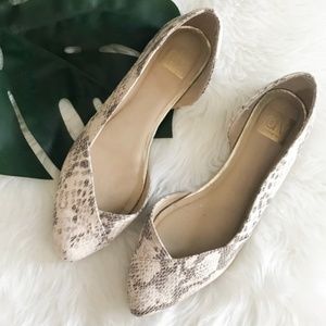 DV By Dolce Vita Snake Print Julya Flat Size 9
